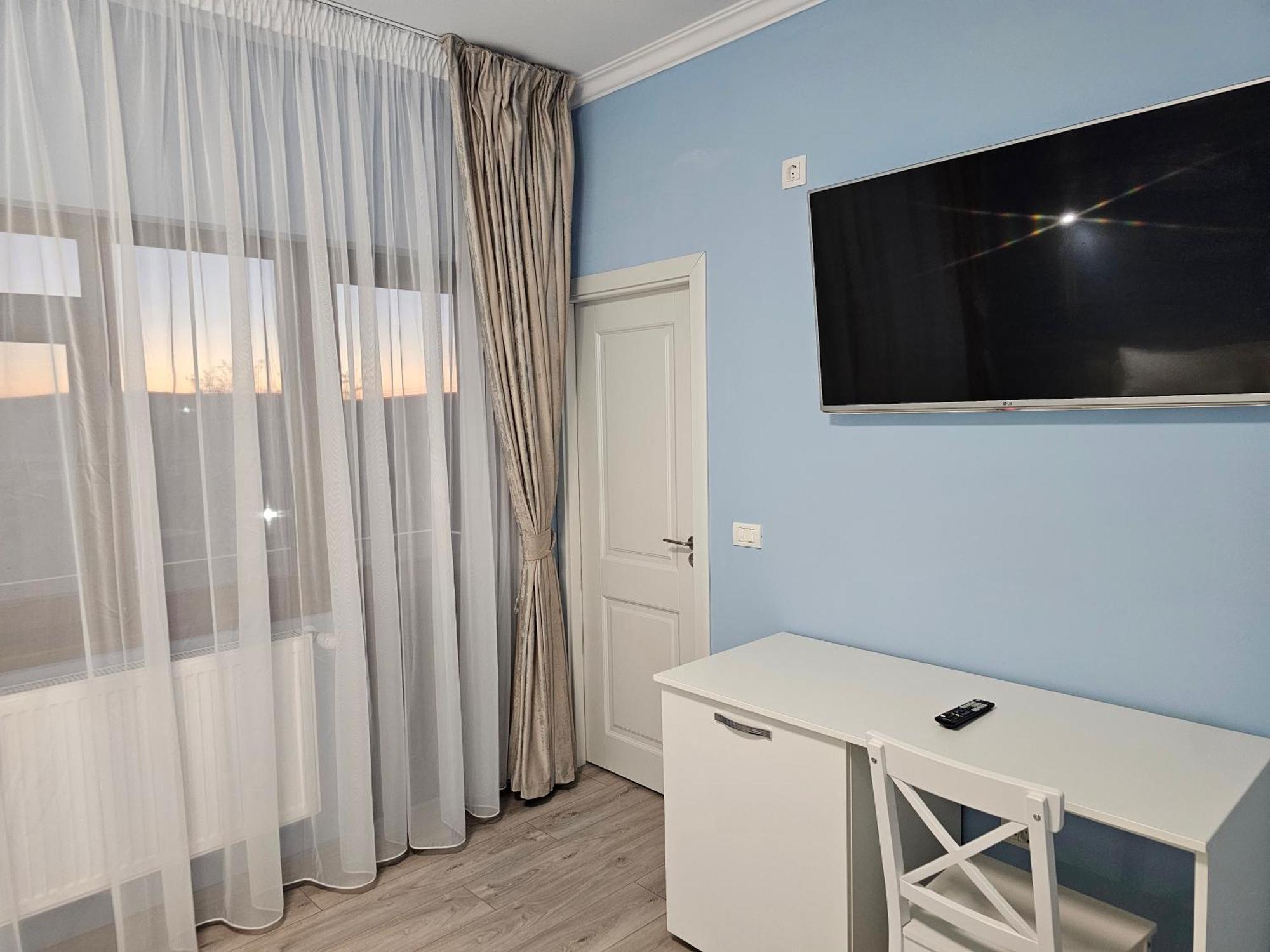 Bed and Breakfast Colt De Rai Hirtoape Номер фото